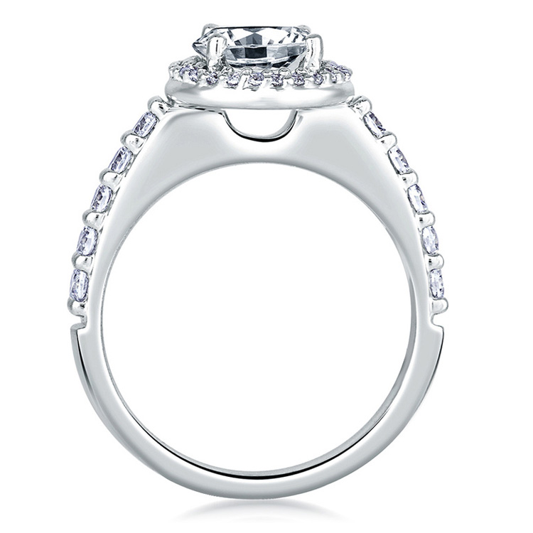 A Jaffe 14 Karat Diamond Engagement Ring ME1459