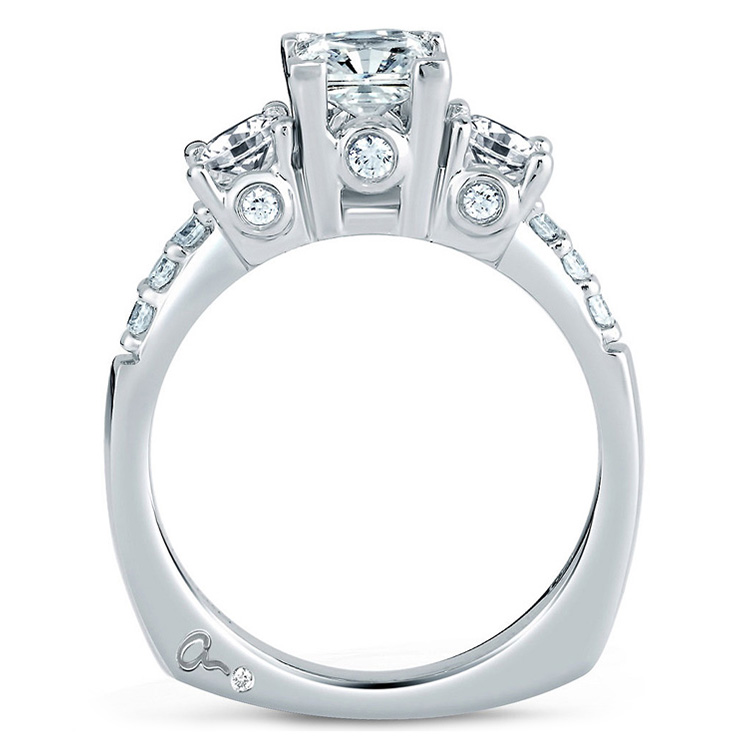 A Jaffe 18 Karat Three-Stone Engagement Ring MES126