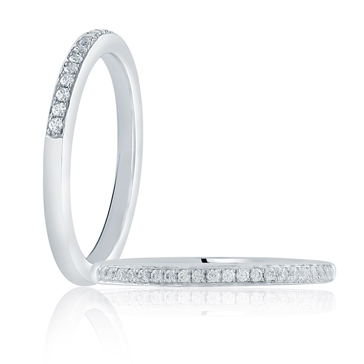 A.JAFFE 18 Karat Classic Diamond Wedding Ring MR1622