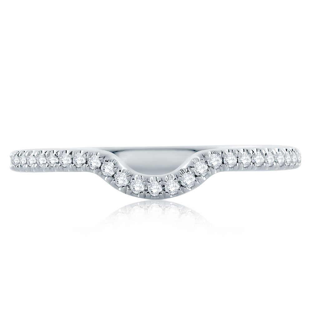 A Jaffe Classic 18 Karat Diamond Wedding Ring MR1774 Alternative View 2