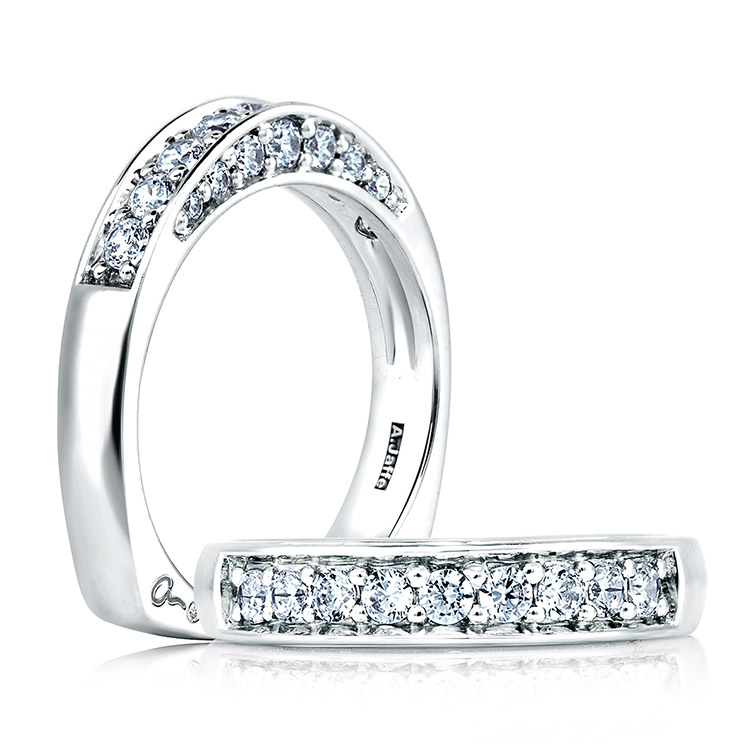 A Jaffe Signature Platinum Wedding Ring MRS025