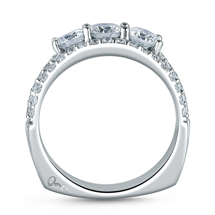 A Jaffe Signature Platinum Wedding Ring WRS063 / 169 Alternative View 1
